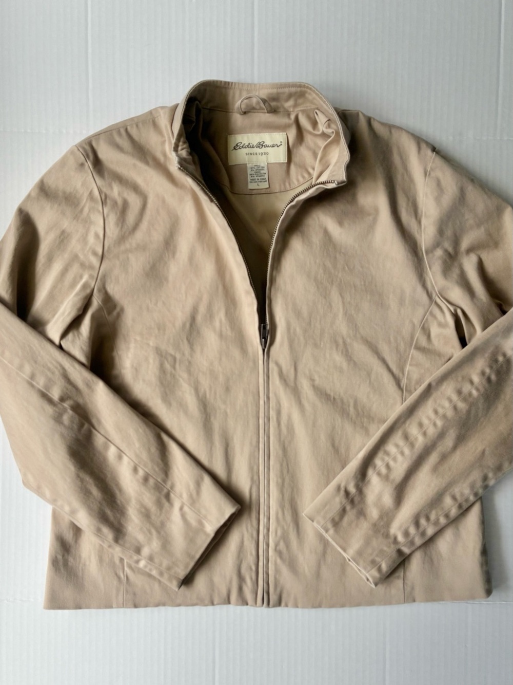 Eddie Bauer Women’s Khaki Long Sleeve Full Zip Jacket Size Large